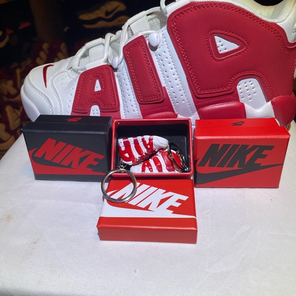 Nike Air More Uptempo Mini Shoe Keychains And Mini Nike Shoe Box - Picture 3 of 4